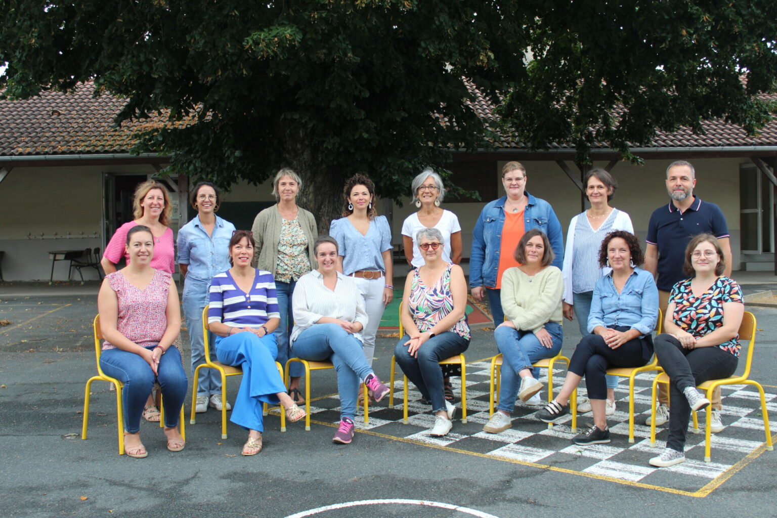 Equipe Ducative Ecole Saint Michel Jeanne D Arc De Cugand